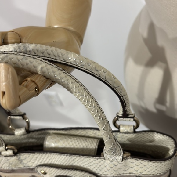 Vintage Guess Shoulder Purse/Tote - Picture 8 of 10